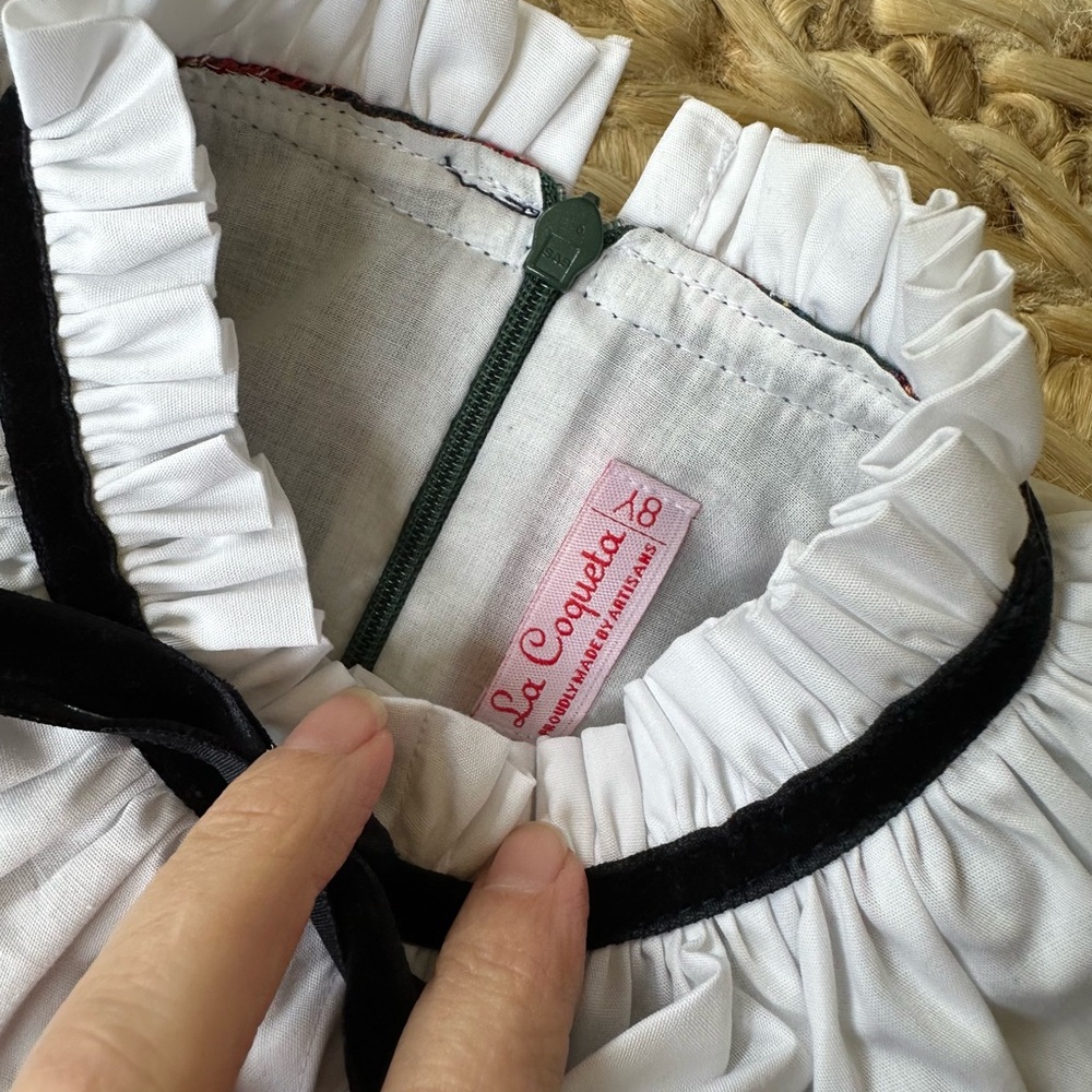 La Coqueta Plaid Long Sleeve Dress with Ruffled Collar 8y - Picture 2 of 2